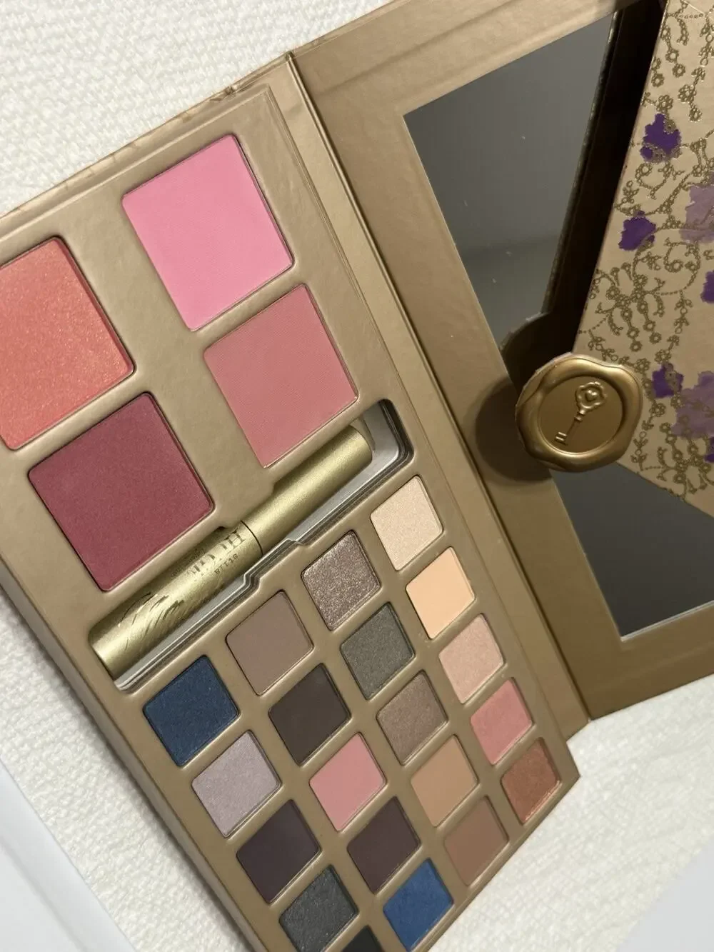 Rare Stila Eyeshadow Blush Palette Love Letter Holiday Collection 2015 Rare